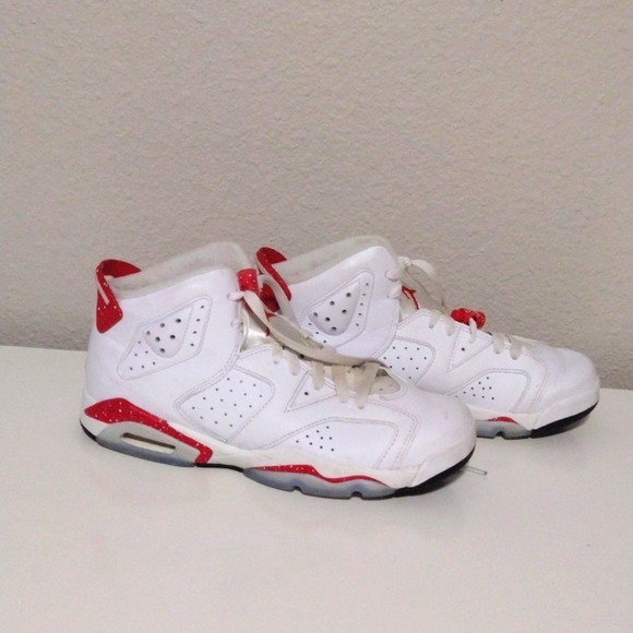 Jordan 6 Retro